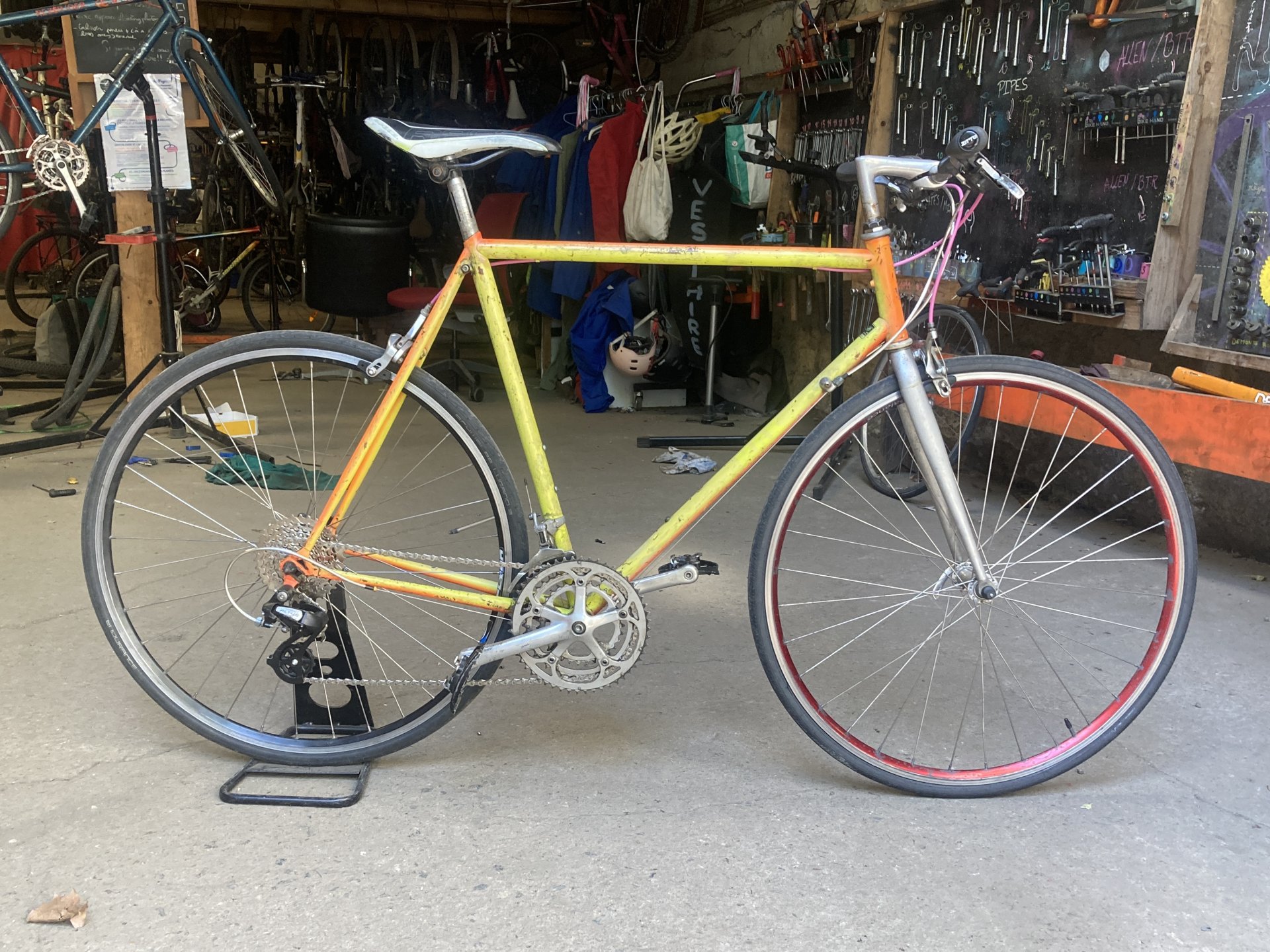 Mbk mirage jaune/orange