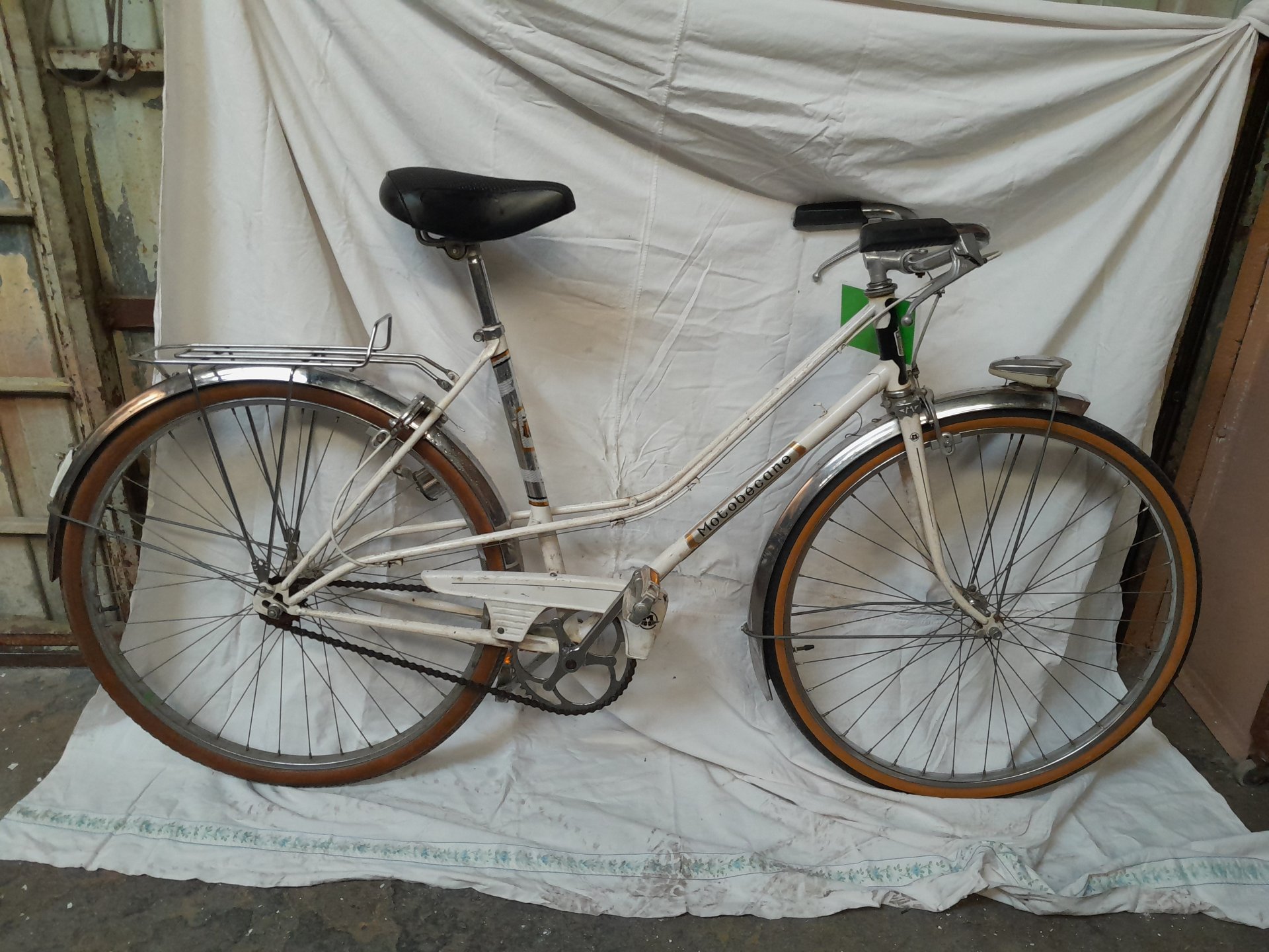 Motobecane ville blanc