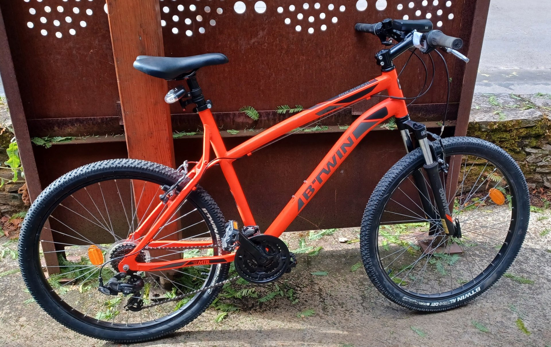 VTT Btwin Rockrider 340 – Orange Fluo.
