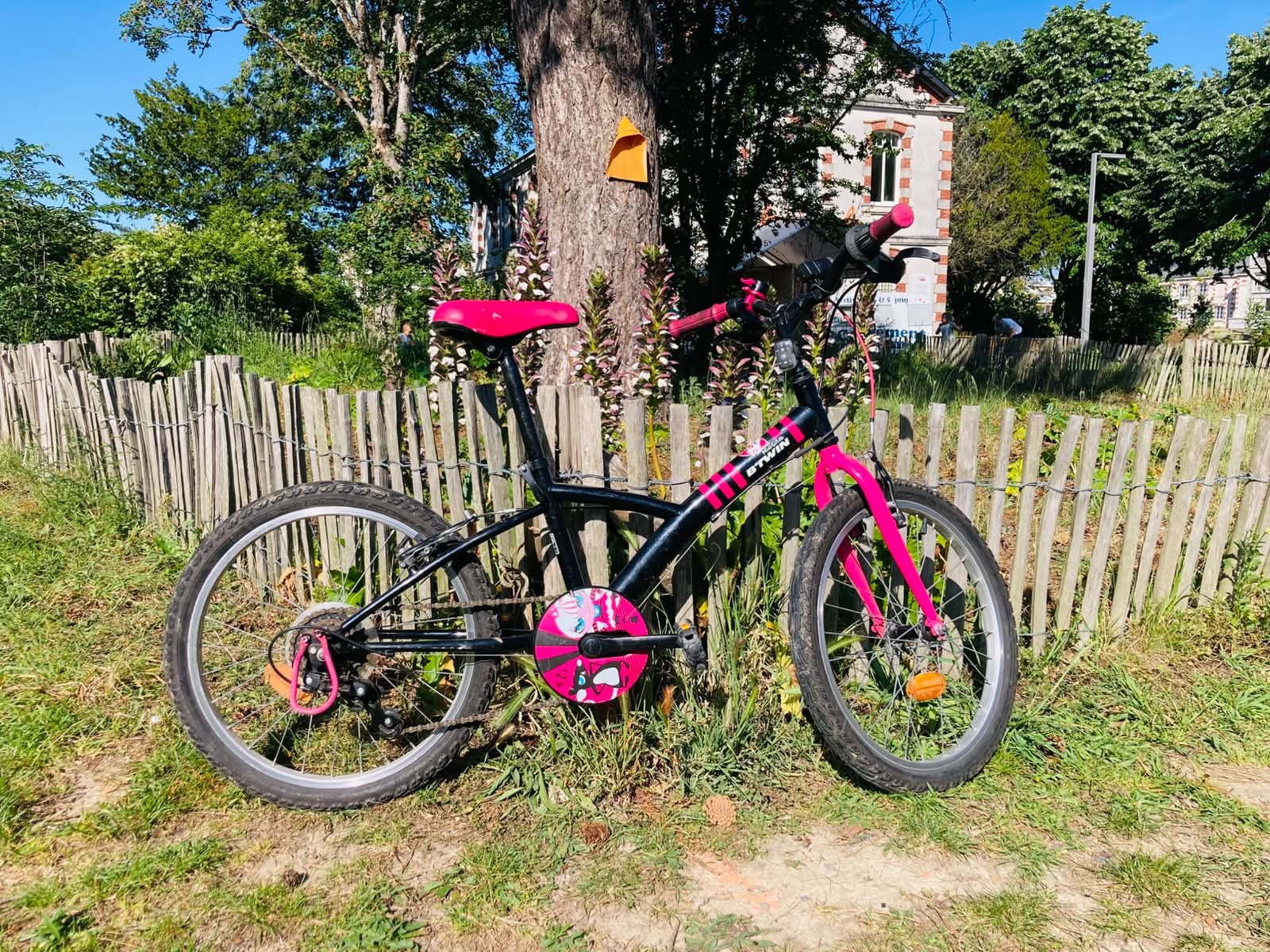 Btwin noir et rose enfant